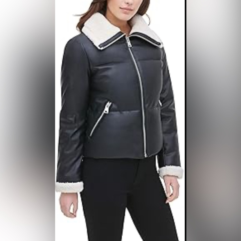 Levi’s women’s faux leather jacket black size M